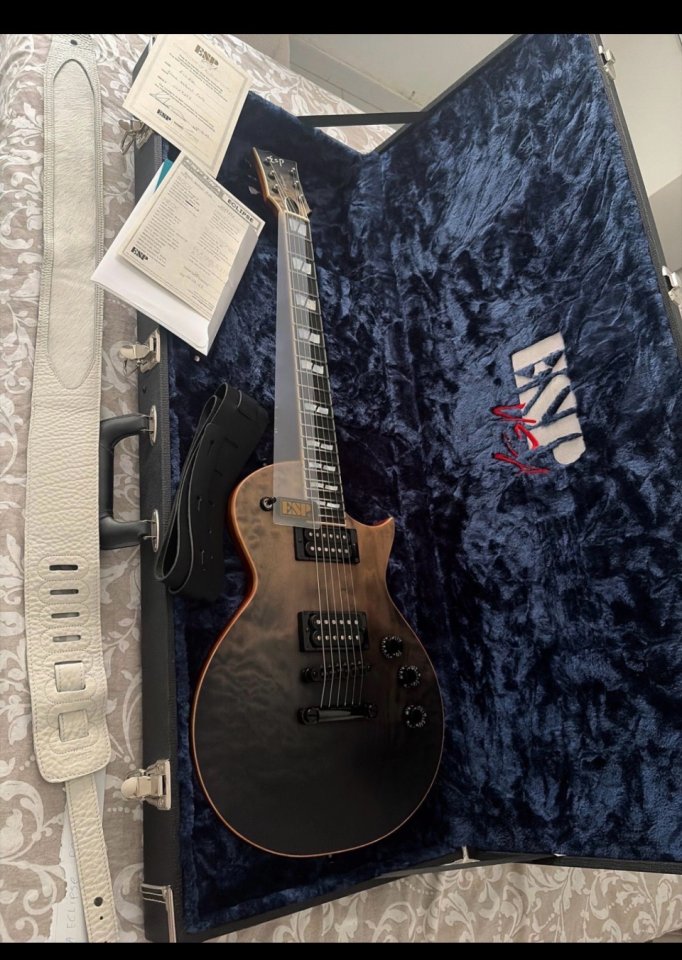 ESP USA Eclipse 2023 - Black Natural Fade de segunda mano · Foto 5 de 8 · Barcelona · 4000 €