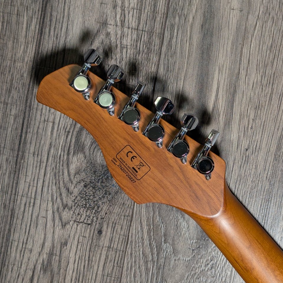 Sire Larry Carlton S7 FM NT de segunda mano · Foto 4 de 5 · SC Tenerife · 285 €