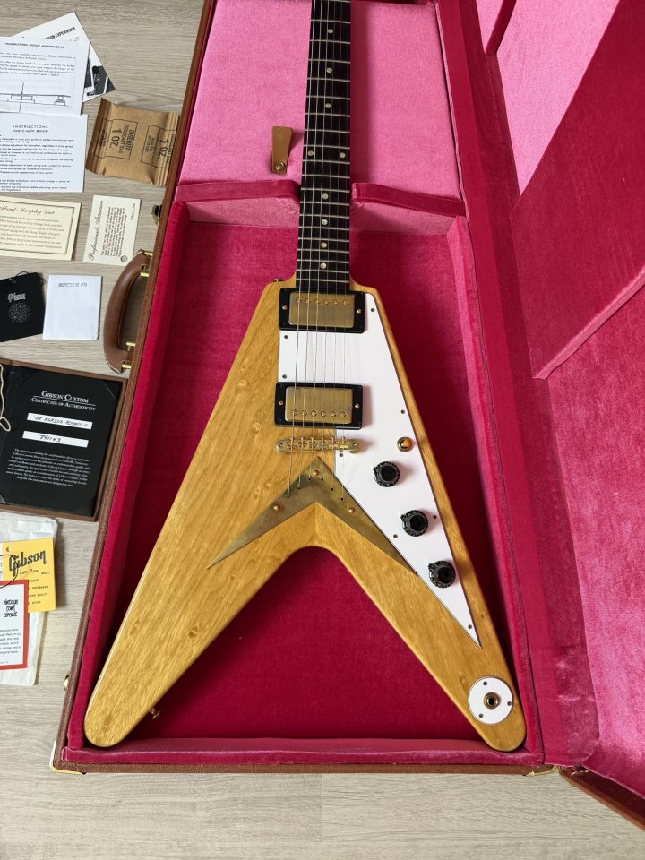 Gibson Flying V Korina '58 Reissue 2024 - Birdseye (Cambio) de segunda mano · Foto 2 de 9 · Madrid · 6500 €