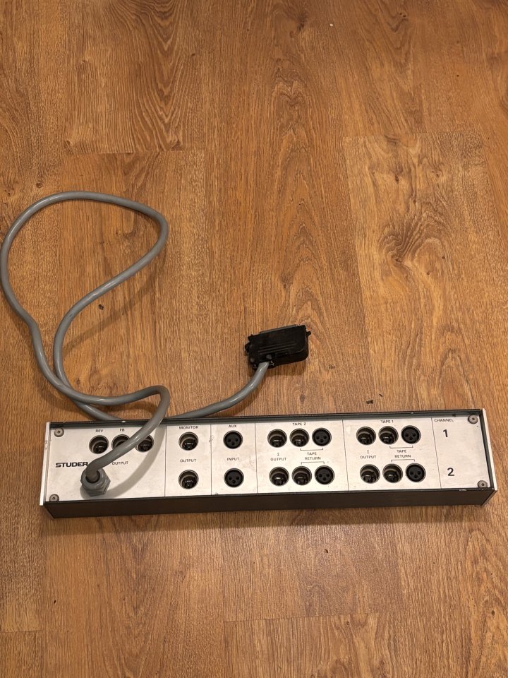Studer Monitor Connection Box original para 169/269 (probada pin a pin) de segunda mano · Foto 1 de 9 · Barcelona · 595 €