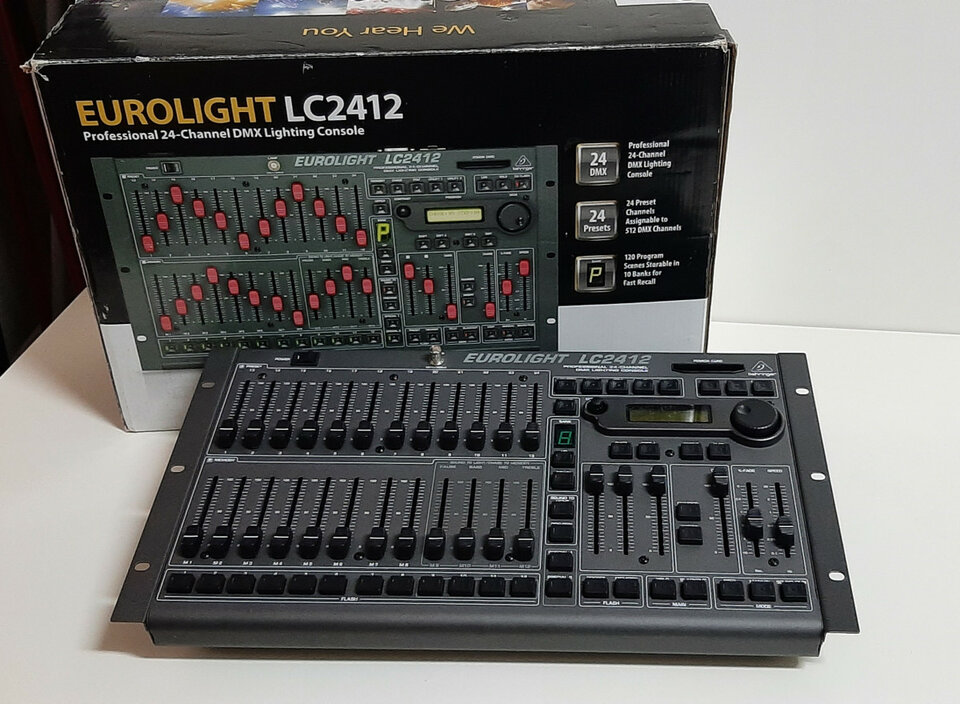 Mesa de luces BEHRINGER  EUROLIGHT LC412