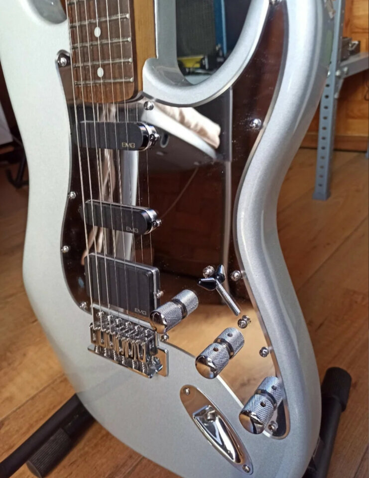 Washburn SS, EMG 81-SA-SA