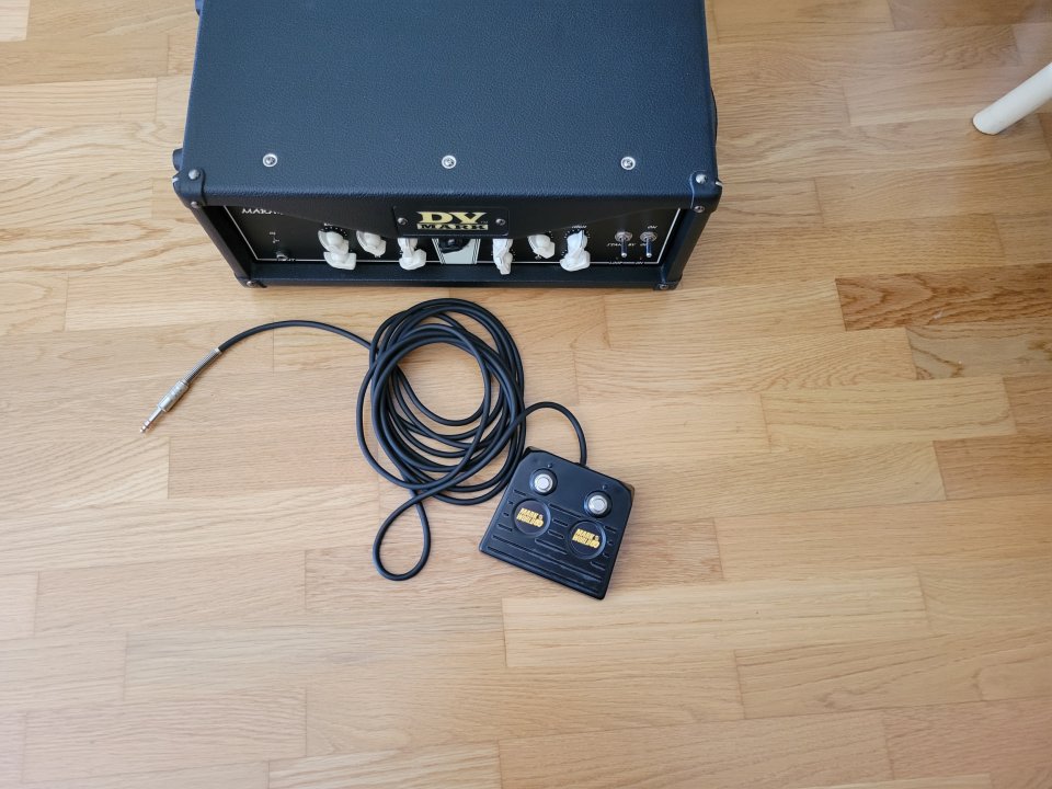 DV Mark Maragold de segunda mano · Foto 2 de 9 · Lugo · 300 €