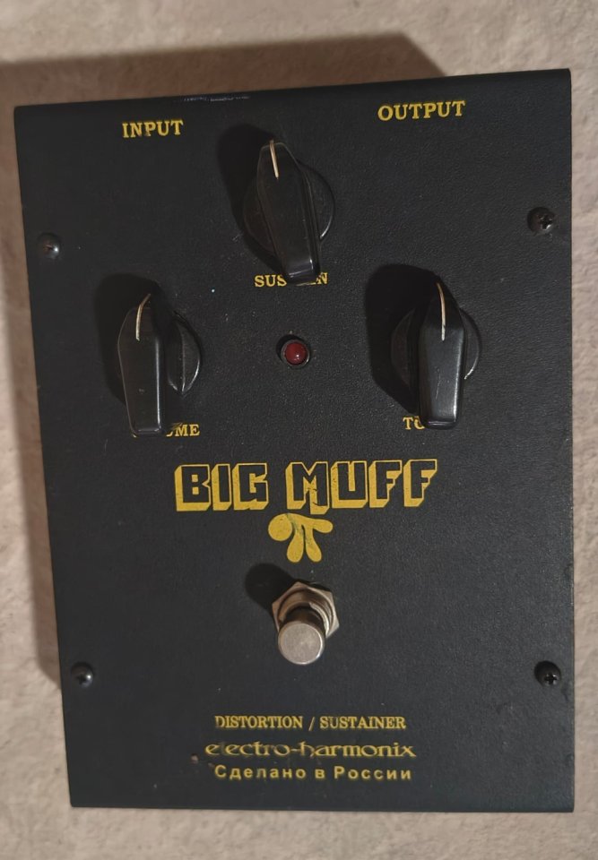 ELECTRO-HARMONIX Big Muff Rusia Negro de segunda mano · Foto 1 de 3 · Illes Balears · 200 €