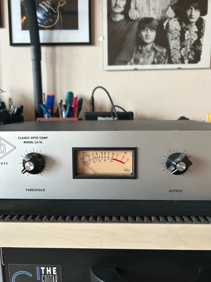 Compresor òptico de estado sólido