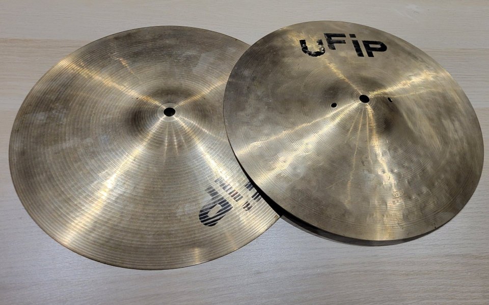 Hi-Hat 13" UFIP The Original B20 Envío OK