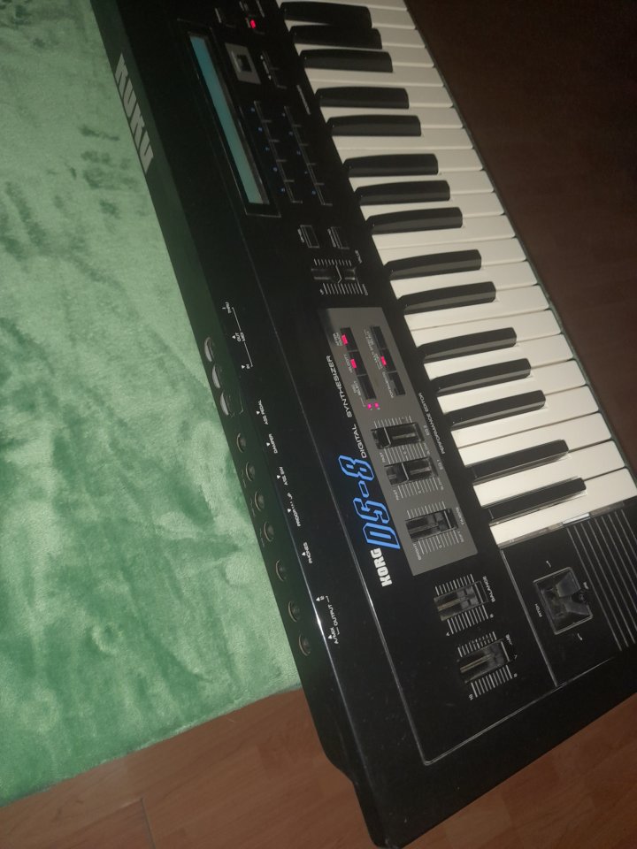 KORG DS8 - Magnífico sintetizador de los 80's y fácil de programar. de segunda mano · Foto 6 de 10 · Jaén · 300 €