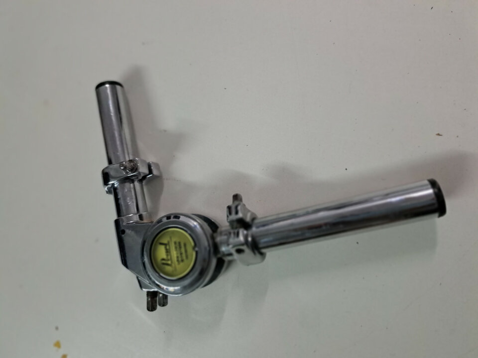 tres soportes de tom Pear, Tama y Gretsch