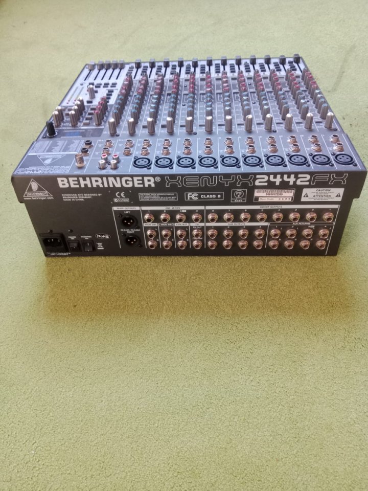 Xenyx 2442 FX de segunda mano · Foto 2 de 3 · Bizkaia · 159 €