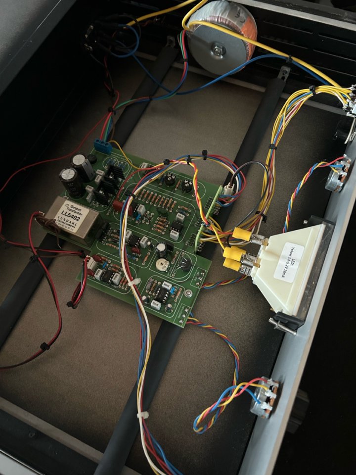 Compresor òptico de estado sólido