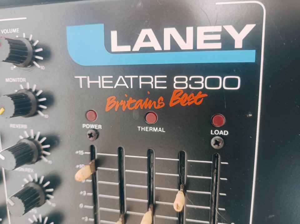 Laney THEATRE 8300 de segunda mano · Foto 3 de 3 · Cádiz · 150 €