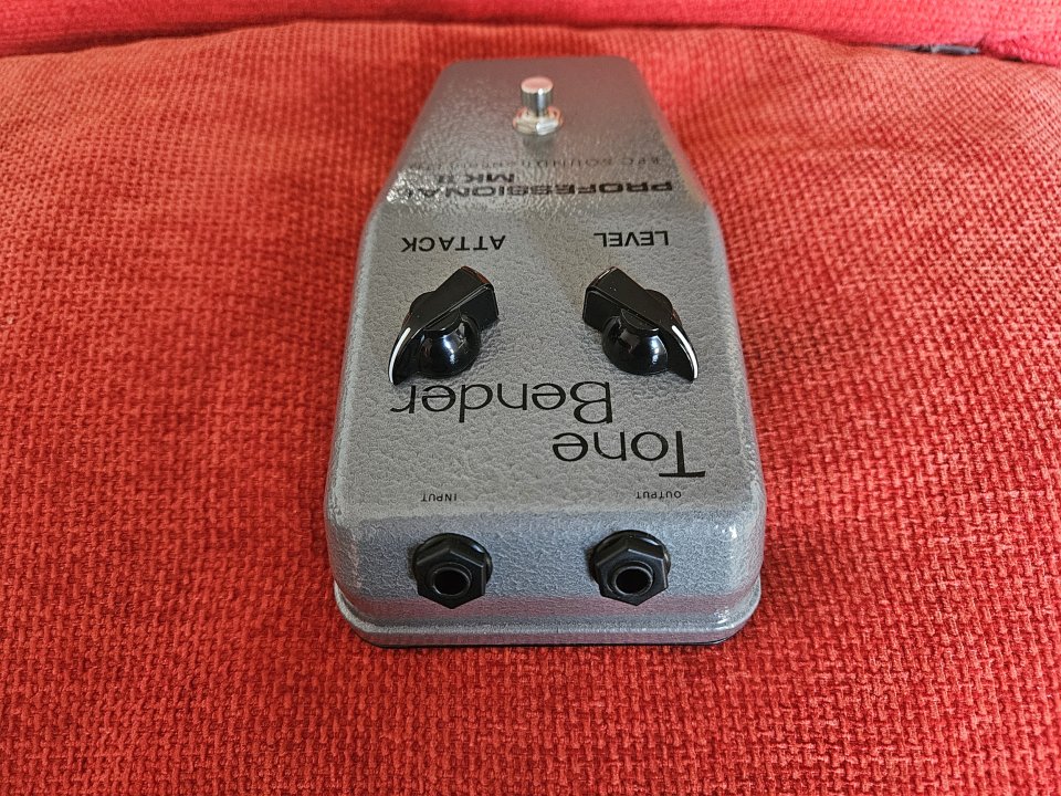 BPC Tone Bender MK II Professional Fuzz Pedal de segunda mano · Foto 5 de 10 · Alicante · 240 €