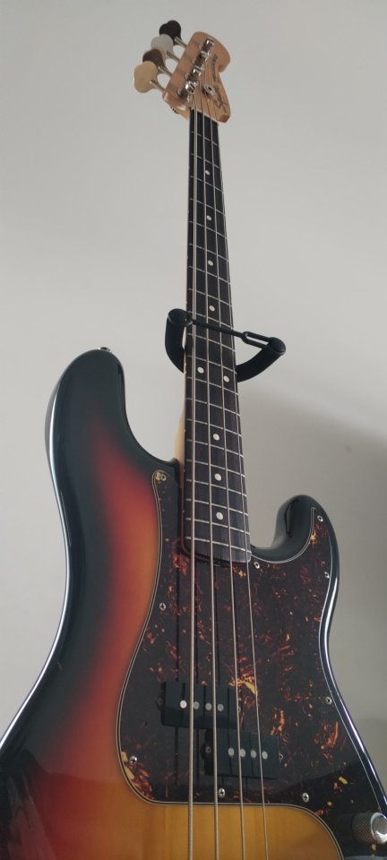 Squier Precision Japan A Series 1985/1986 de segunda mano · Foto 3 de 10 · Gipuzkoa · 1000 €