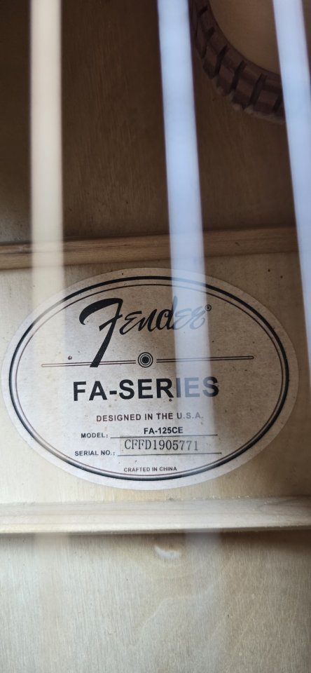 Guitarra Electroacústica Fender