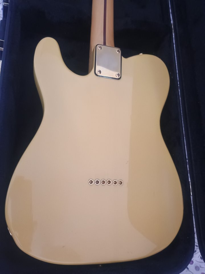 Squier japan telecaster con EMG