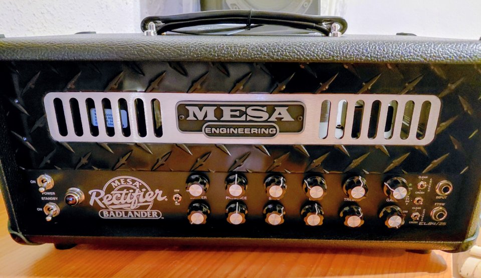 Mesa Boogie Badlander 25 + pantalla Rectifier 212 horizontal de segunda mano · Foto 1 de 5 · Valencia · 2000 €