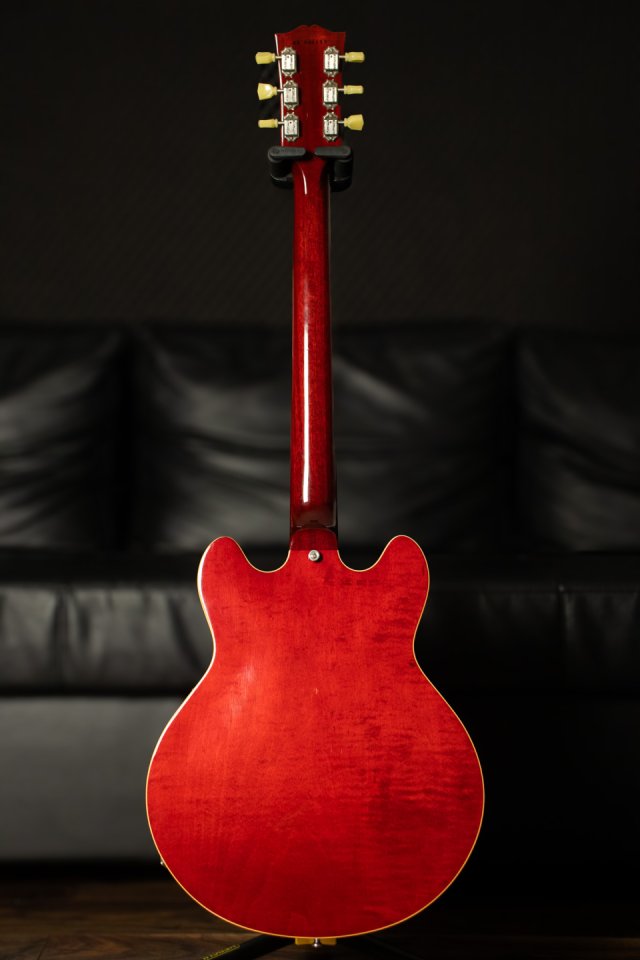 Gibson Memphis ES-339 with Dot Inlays 2013 - Antique Red Cherry de segunda mano · Foto 3 de 10 · Ourense · 3090 €