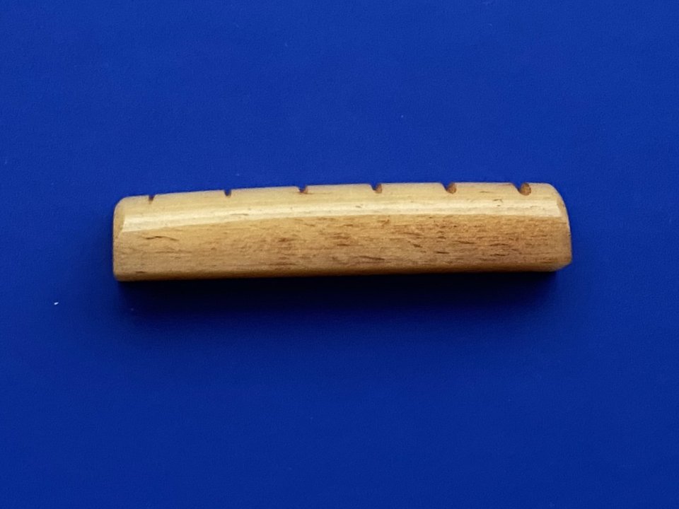 Cejuela de Hueso de Camello Guitarra Folk 43mm