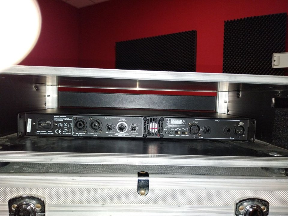 Etapa Palmer Macht 402 para Kemper, Fractal Axe, Helix, Quad Cortex, etc. de segunda mano · Foto 2 de 2 · Murcia · 175 €