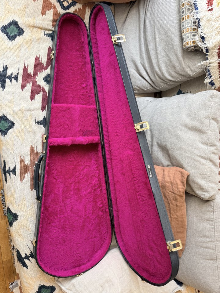 bajo cort activo para zurdos