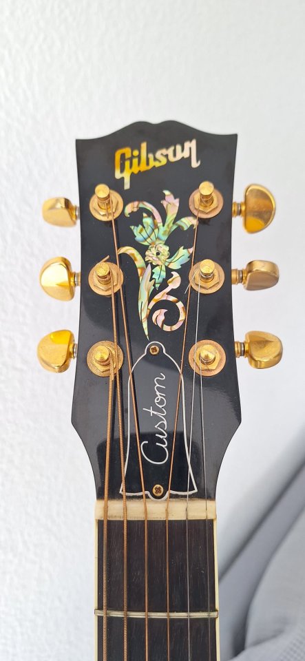 Gibson J 45 Custom de segunda mano · Foto 4 de 7 · Valencia · 2300 €
