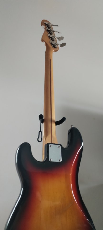 Squier Precision Japan A Series 1985/1986 de segunda mano · Foto 6 de 10 · Gipuzkoa · 1000 €
