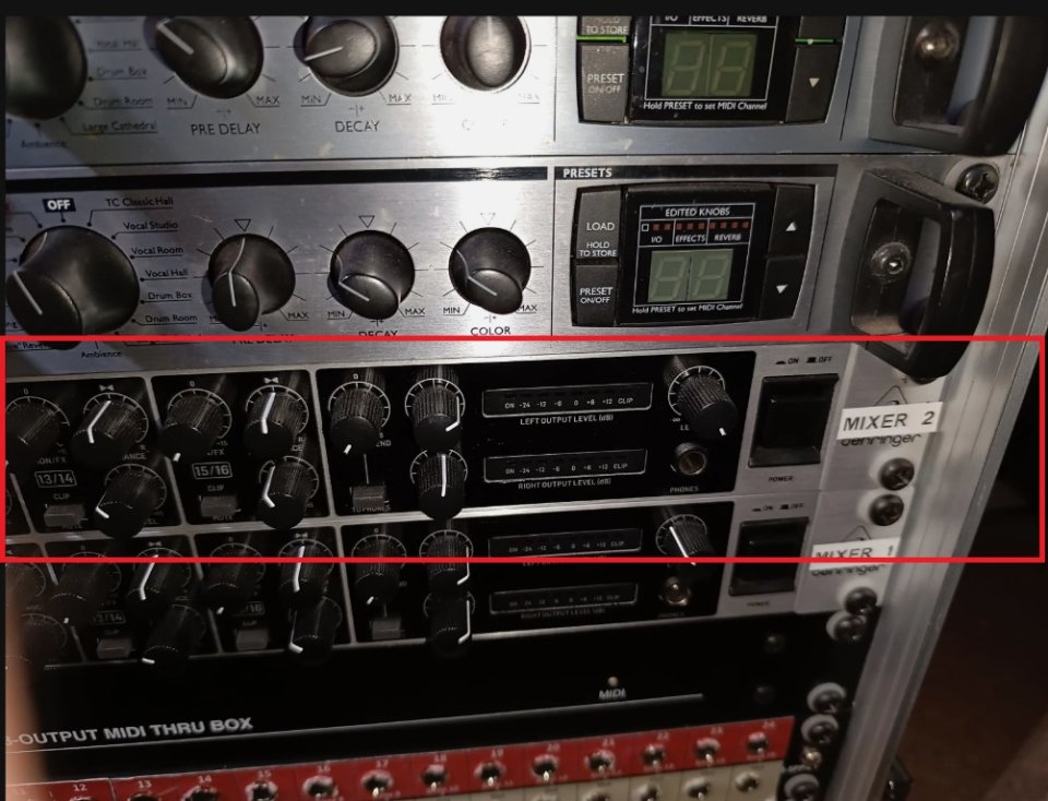 Behringer Eurorack Pro RX1602 16-Input Line Mixer 2010s - Standard