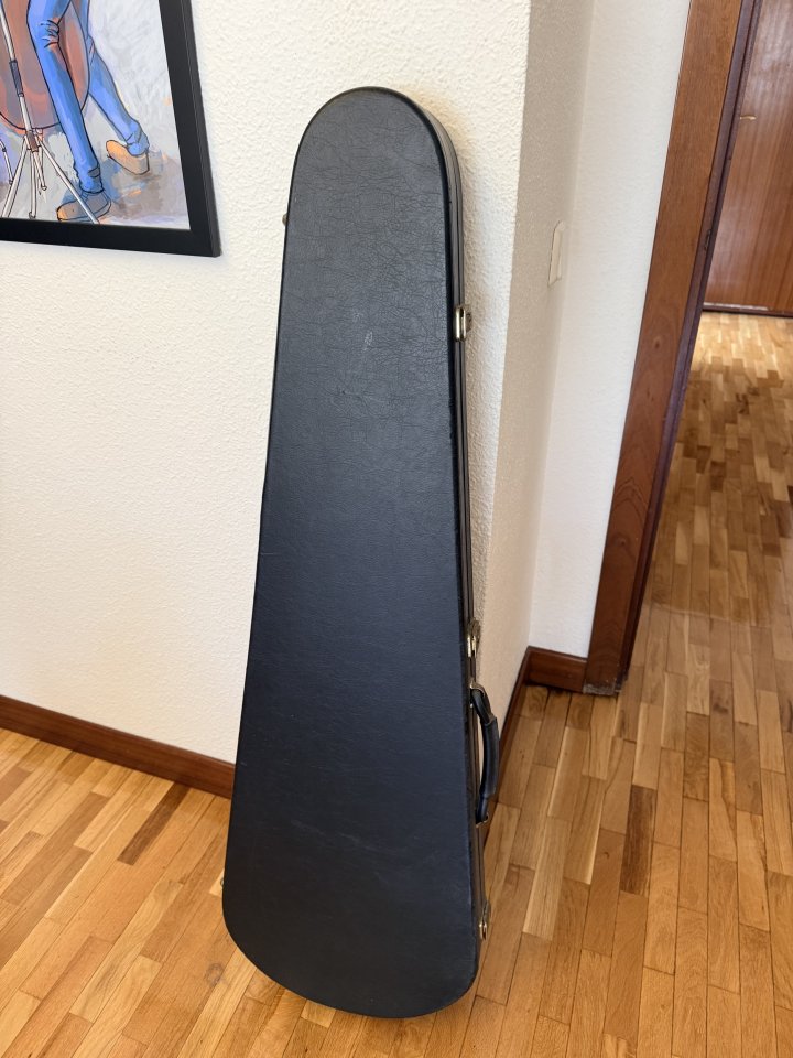 bajo cort activo para zurdos