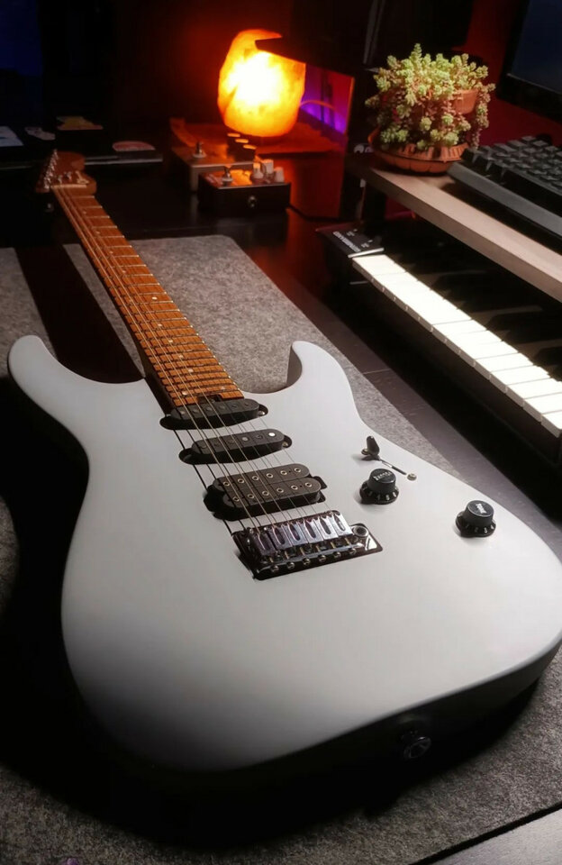 Charvel Pro-Mod DK24 Primer Gray