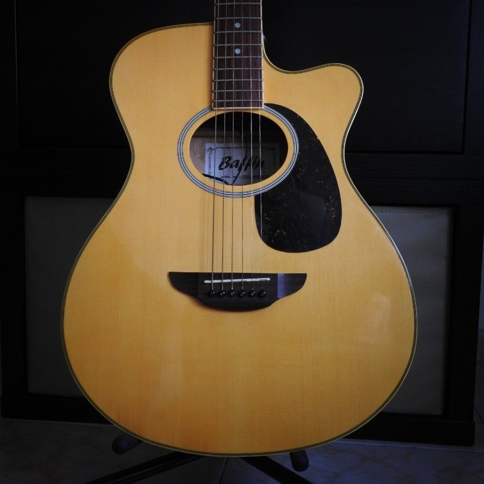 Guitarra acustica Baffin de segunda mano · Foto 1 de 5 · Huelva · 125 €
