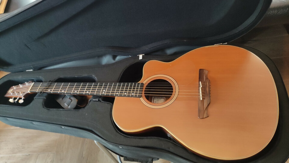 Guitarra Acústica Alhambra J2