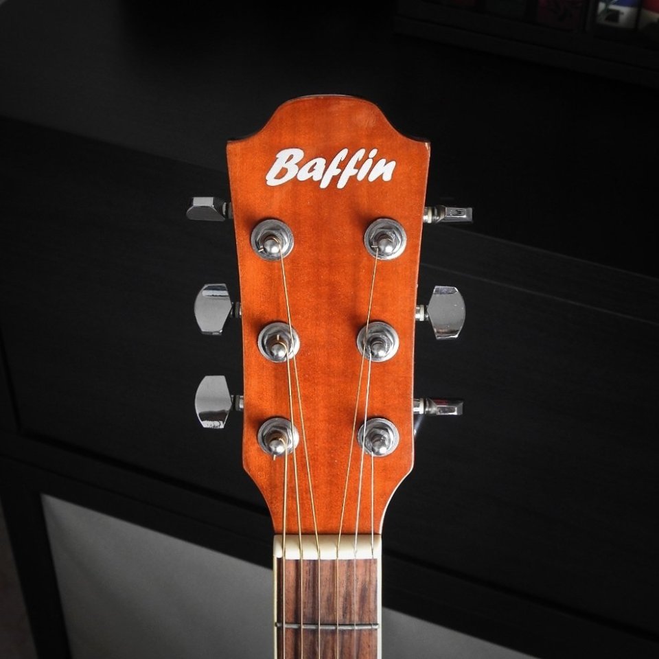 Guitarra acustica Baffin de segunda mano · Foto 2 de 5 · Huelva · 125 €