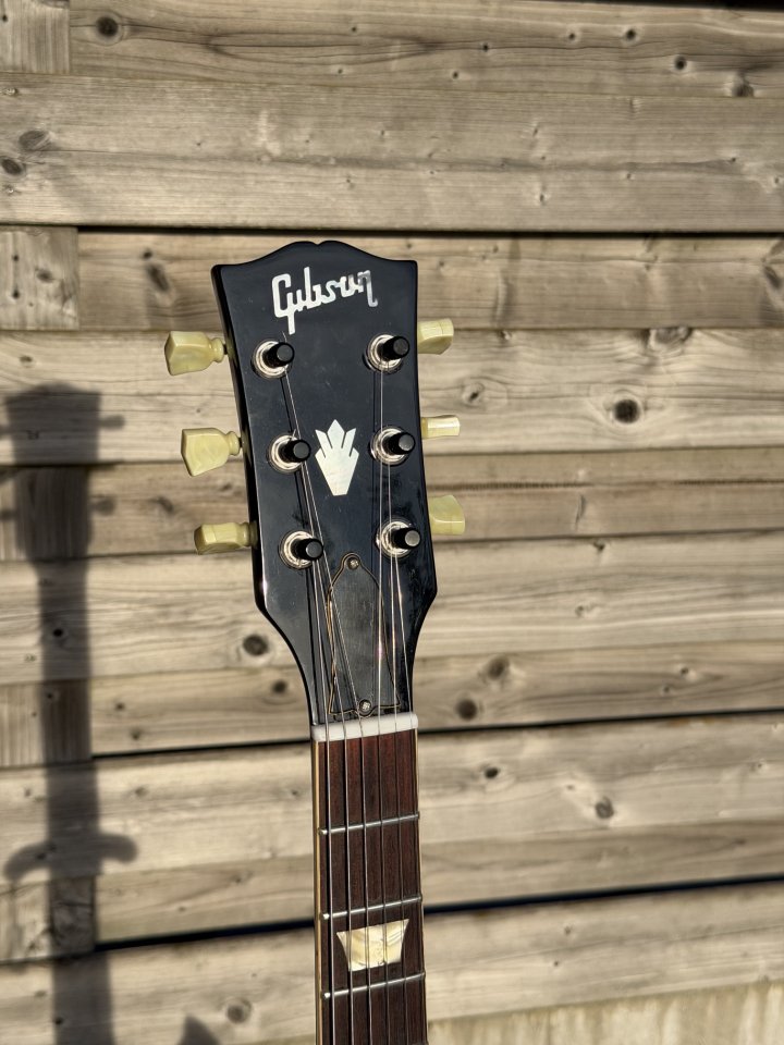 1969 Gibson SG Standard Ebony de segunda mano · Foto 3 de 9 · Madrid · 3700 €