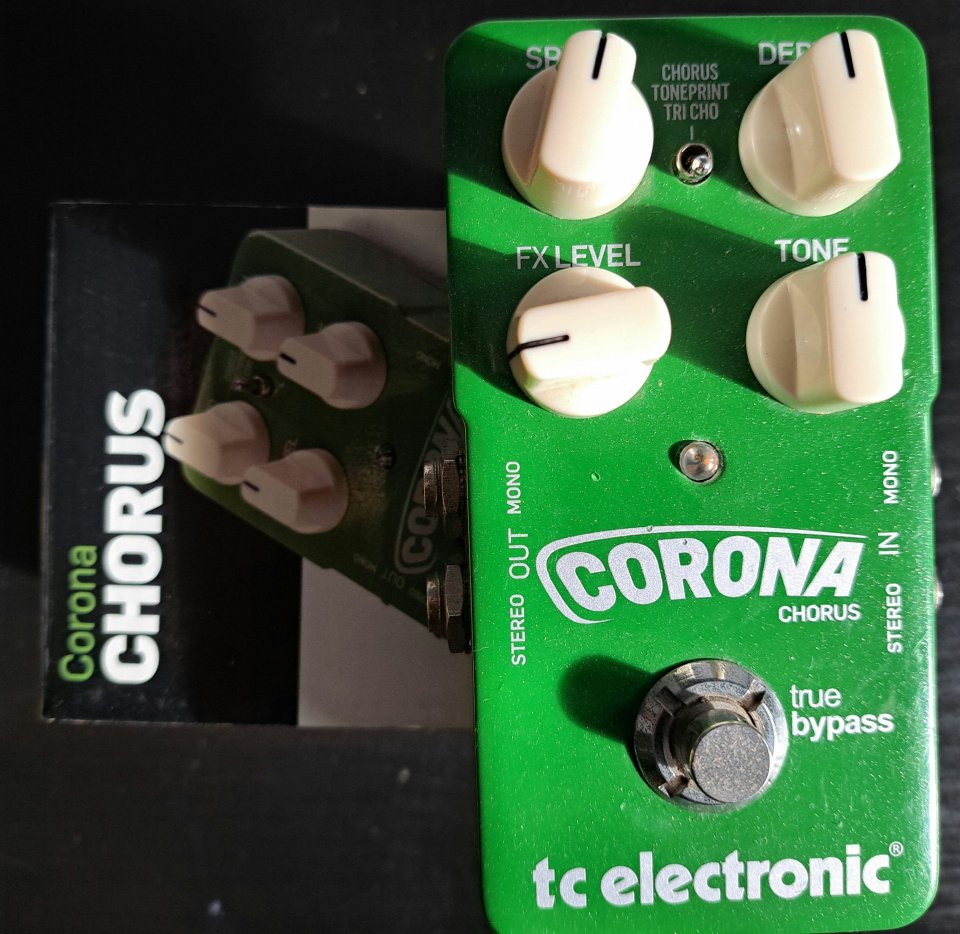 Corona chorus