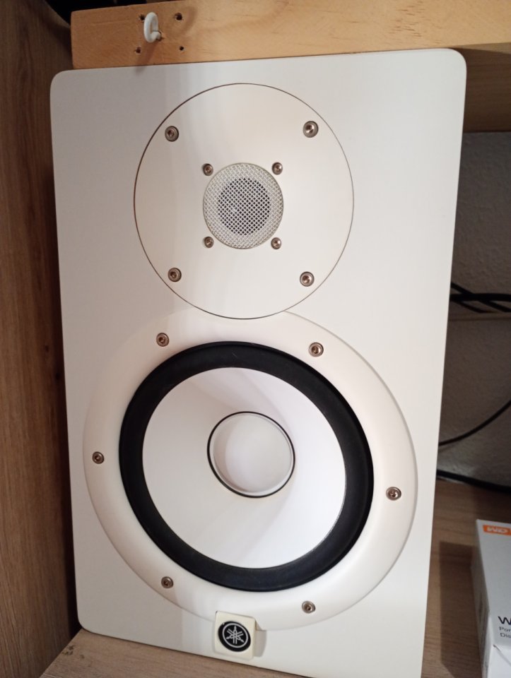 Monitores estudio Yamaha hs7