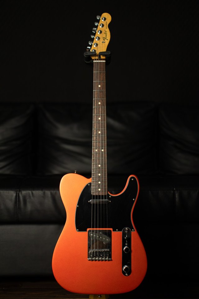 *RAREZA* Fender Standard Telecaster Satin 2013 - Flame Orange de segunda mano · Foto 1 de 10 · Ourense · 990 €