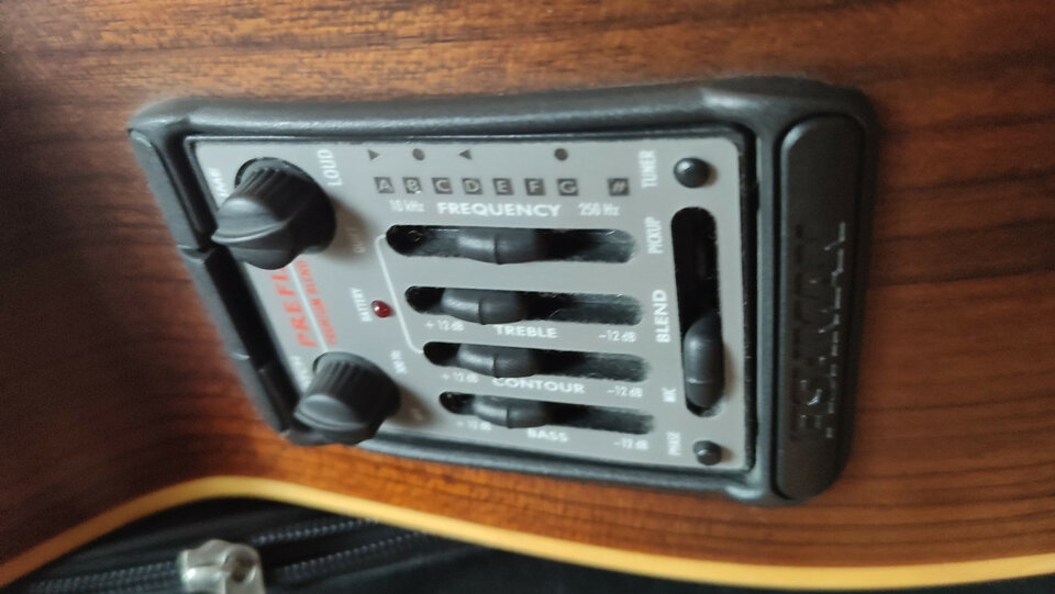 Guitarra Acústica Alhambra J2