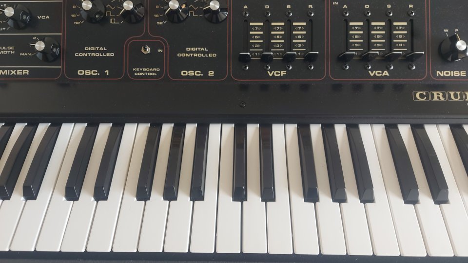 Crumar DS2 (Customizado)