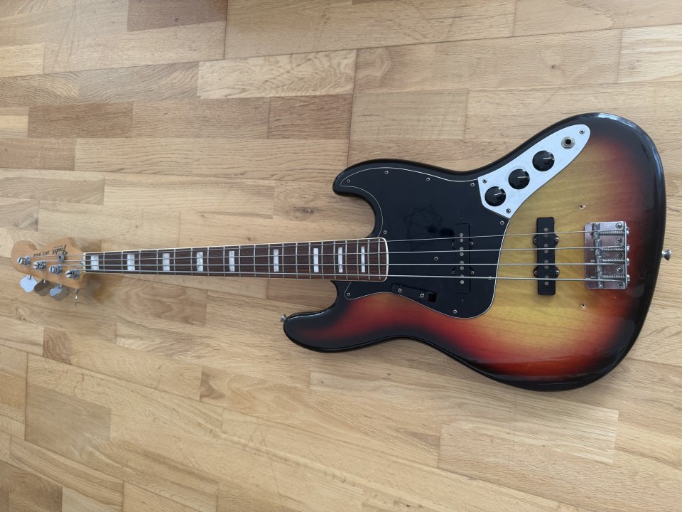 Fender Jazz Bass 1977 de segunda mano · Foto 2 de 3 · Bizkaia · 3500 €