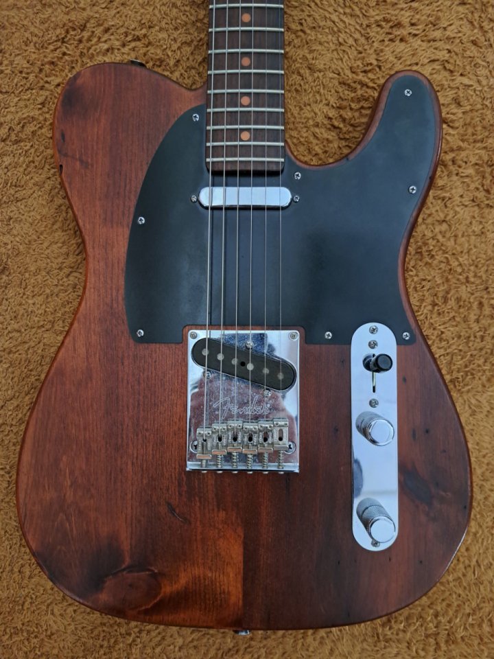 Fender Limited Edition Reclaimed Eastern Pine Telecaster 2014 de segunda mano · Foto 2 de 10 · Zaragoza · 2000 €