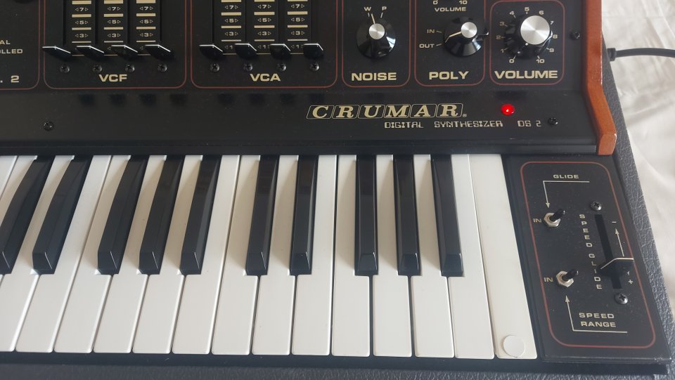 Crumar DS2 (Customizado)