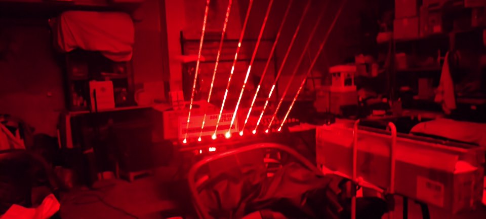 Laser 8 salidas.color Rojo.