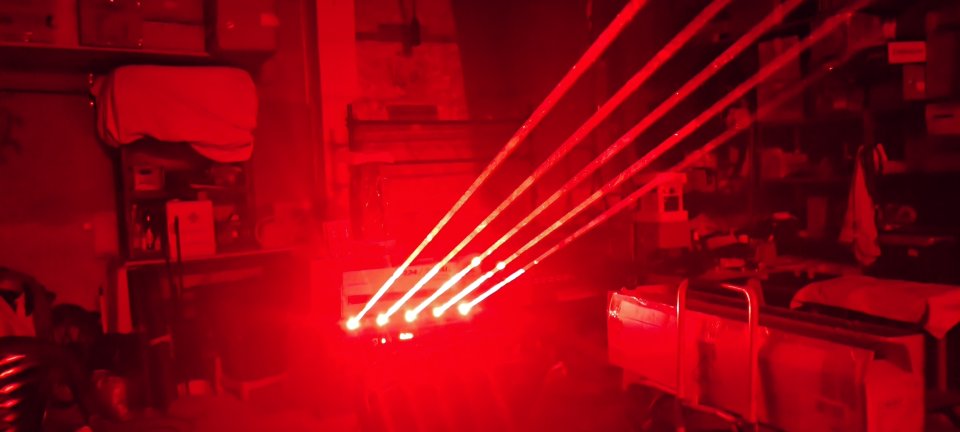 Laser 8 salidas.color Rojo.