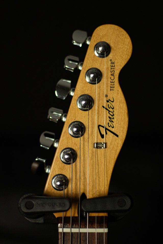 *RAREZA* Fender Standard Telecaster Satin 2013 - Flame Orange de segunda mano · Foto 5 de 10 · Ourense · 990 €