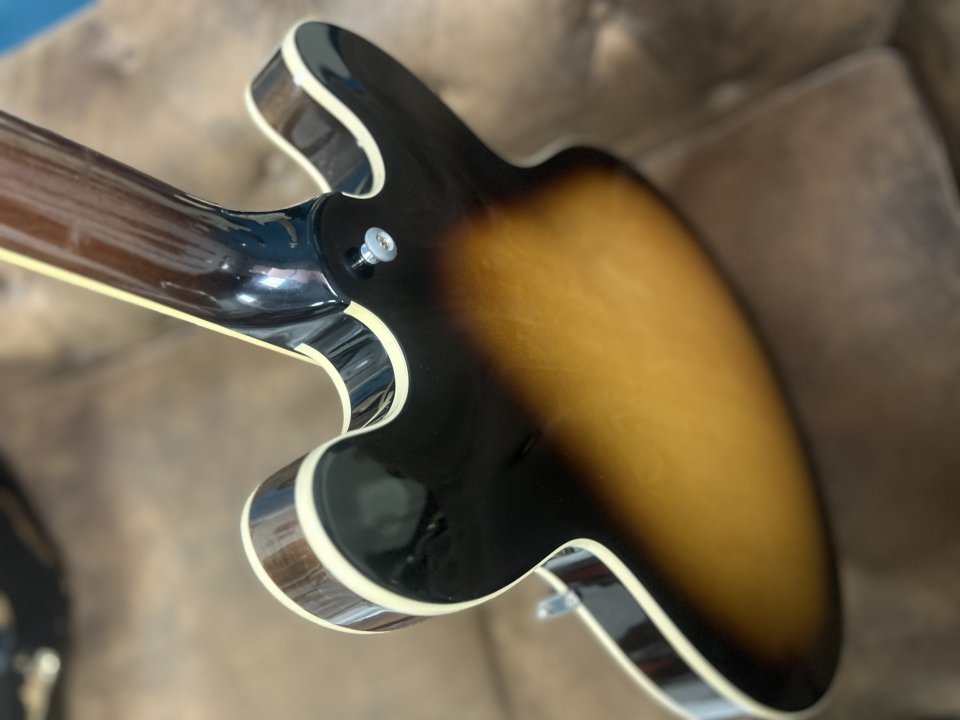 Gibson es335 2021 de segunda mano · Foto 7 de 10 · Sevilla · 2399 €