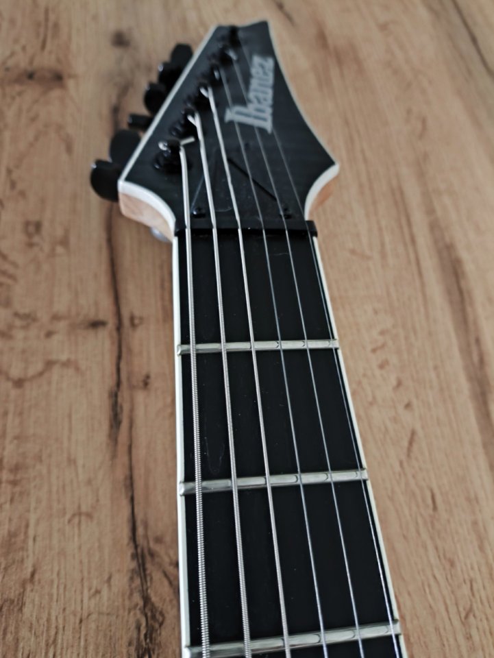 Ibanez RGAIX6FM de segunda mano · Foto 3 de 7 · Madrid · 700 €