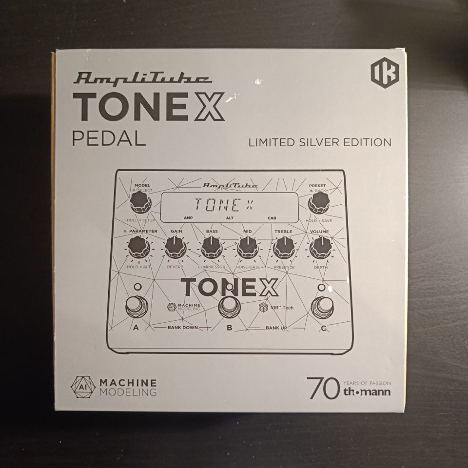 ToneX pedal (Ltd. Silver Edition) + Capturas de pago