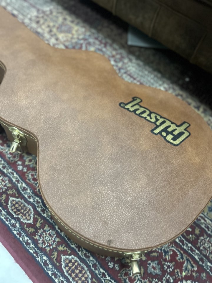 Gibson es335 2021 de segunda mano · Foto 8 de 10 · Sevilla · 2399 €