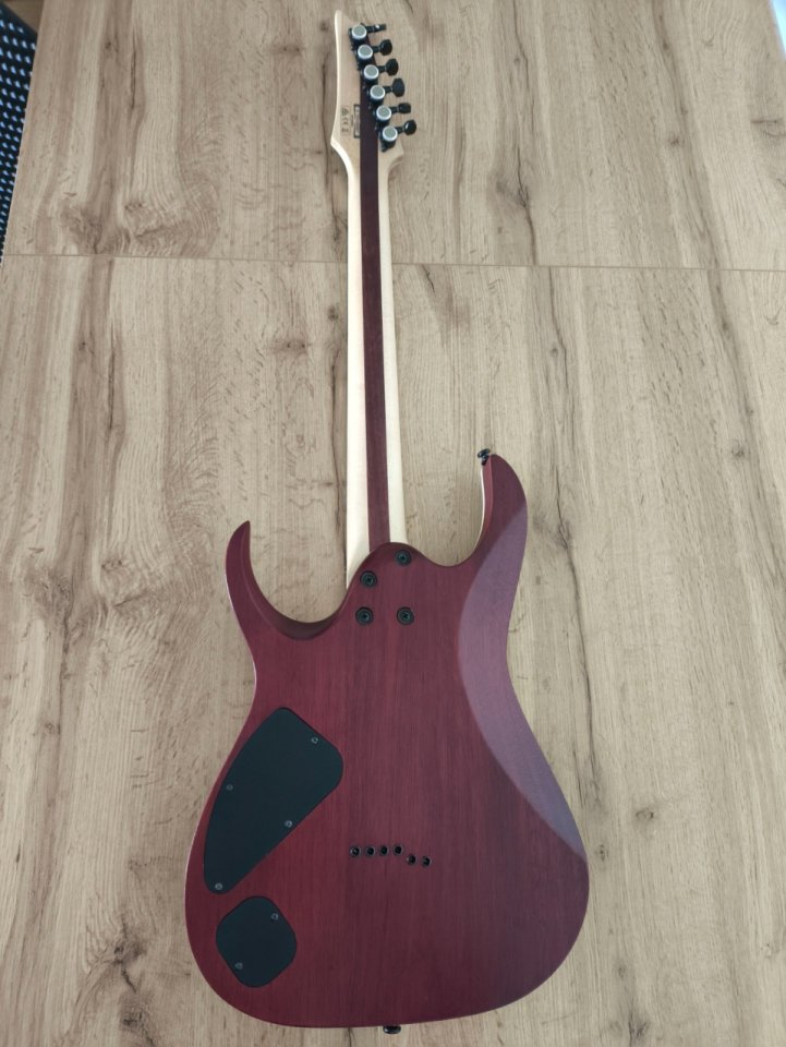 Ibanez RGAIX6FM de segunda mano · Foto 4 de 7 · Madrid · 700 €