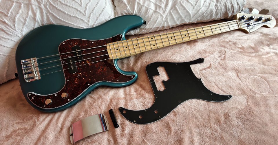 Fender Precision Sherwood Green USA / JAPAN